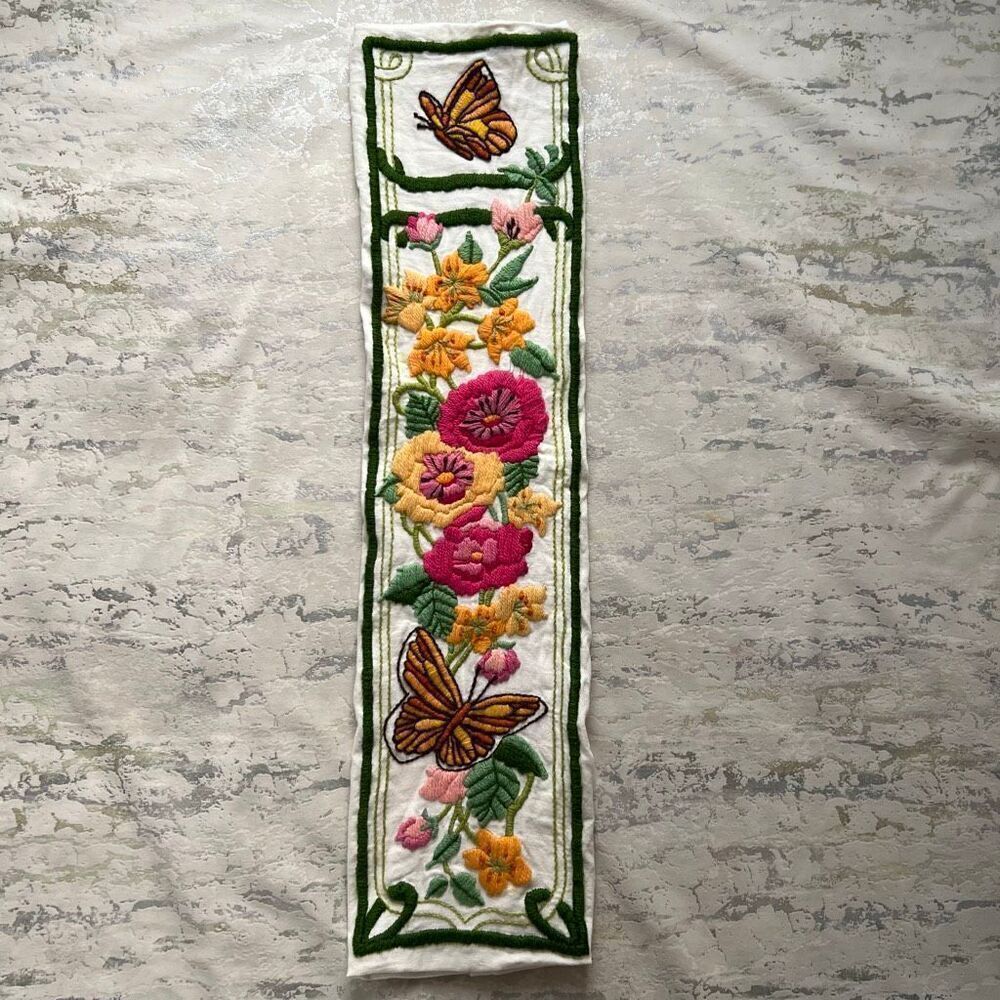Something Special Longstitch Crewel Embroidery botanical butterfly flowers 1981